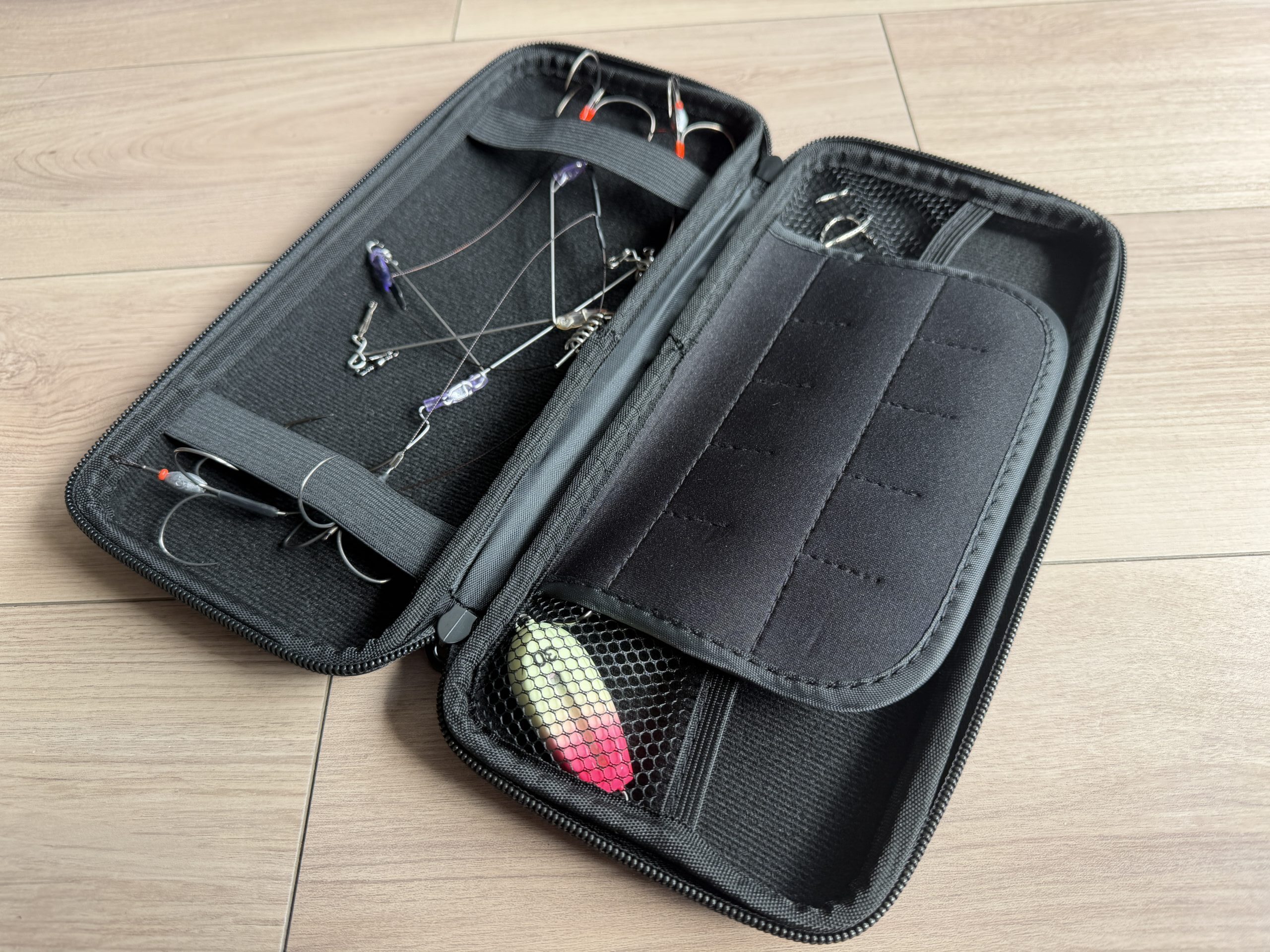 カットウ仕掛け　収納ケース