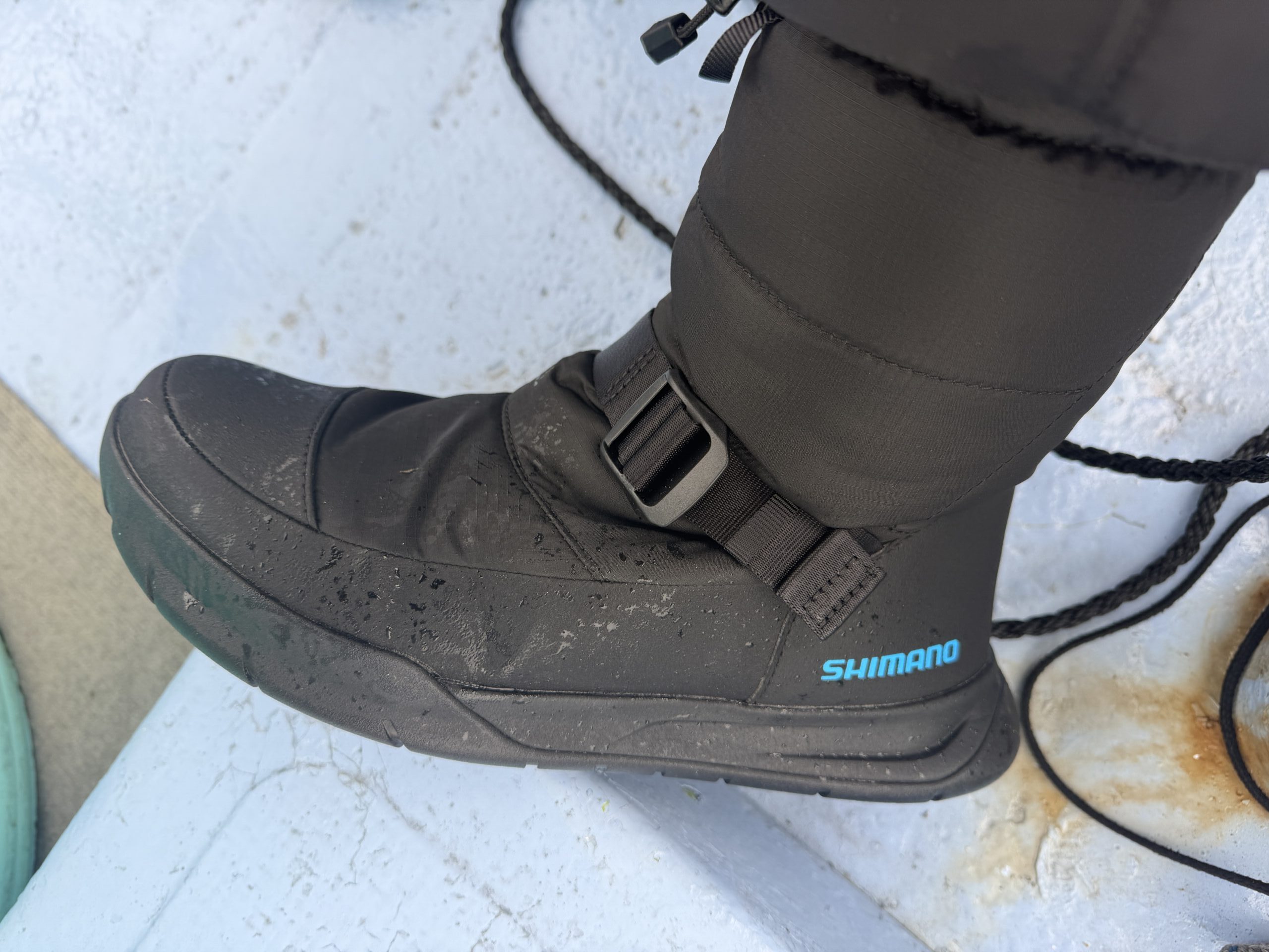 船釣り最強防寒ブーツ　シマノ【FS-350X】